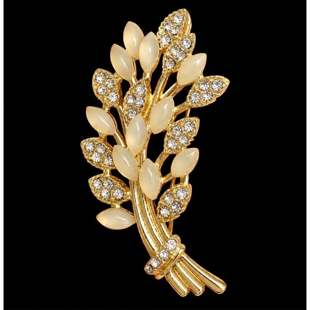 Men’s Golden Wheat Lapel Brooch with Rhinestone Accents